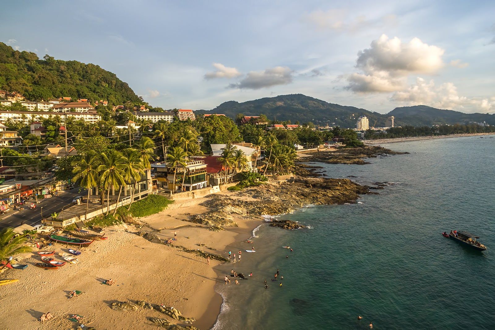 kogda luchshe ehat na phuket sezon