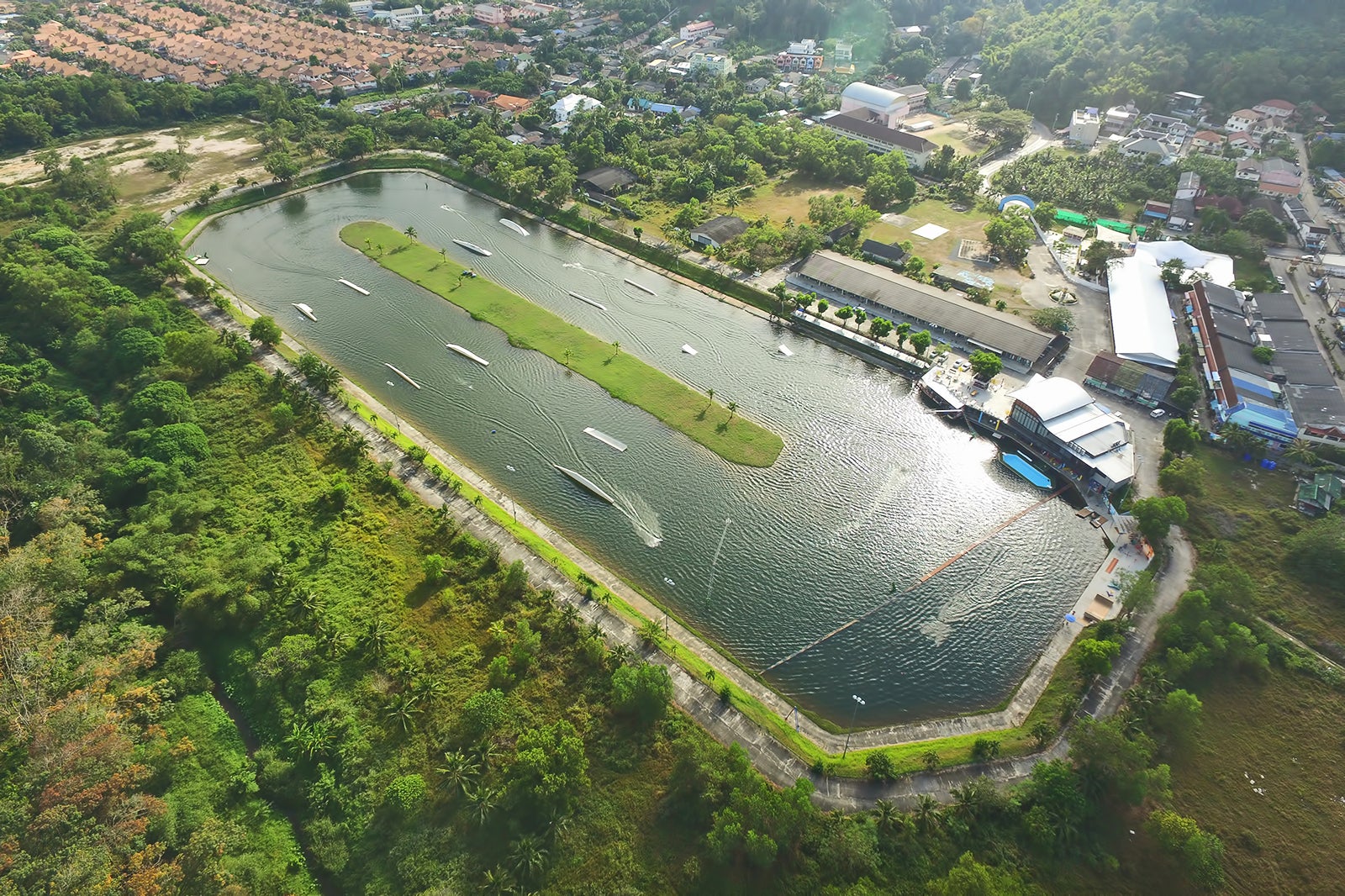 Phuket Wake Park — Вейкбординг и водные виды спорта